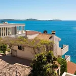 Villa Sine