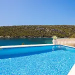 Villa Sine *