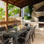 Villa Sine