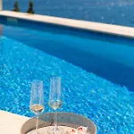Villa Sine