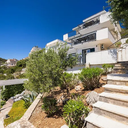 Villa Sine *